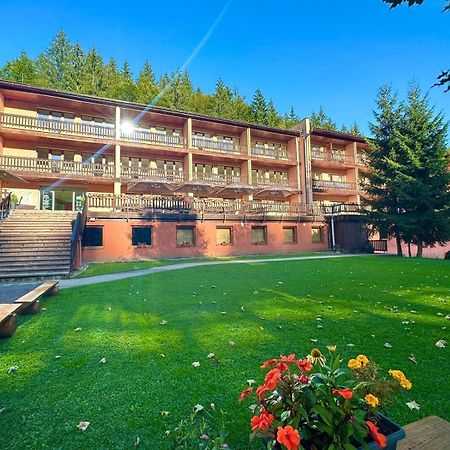 Horsky Hotel Podjavornik Papradno エクステリア 写真