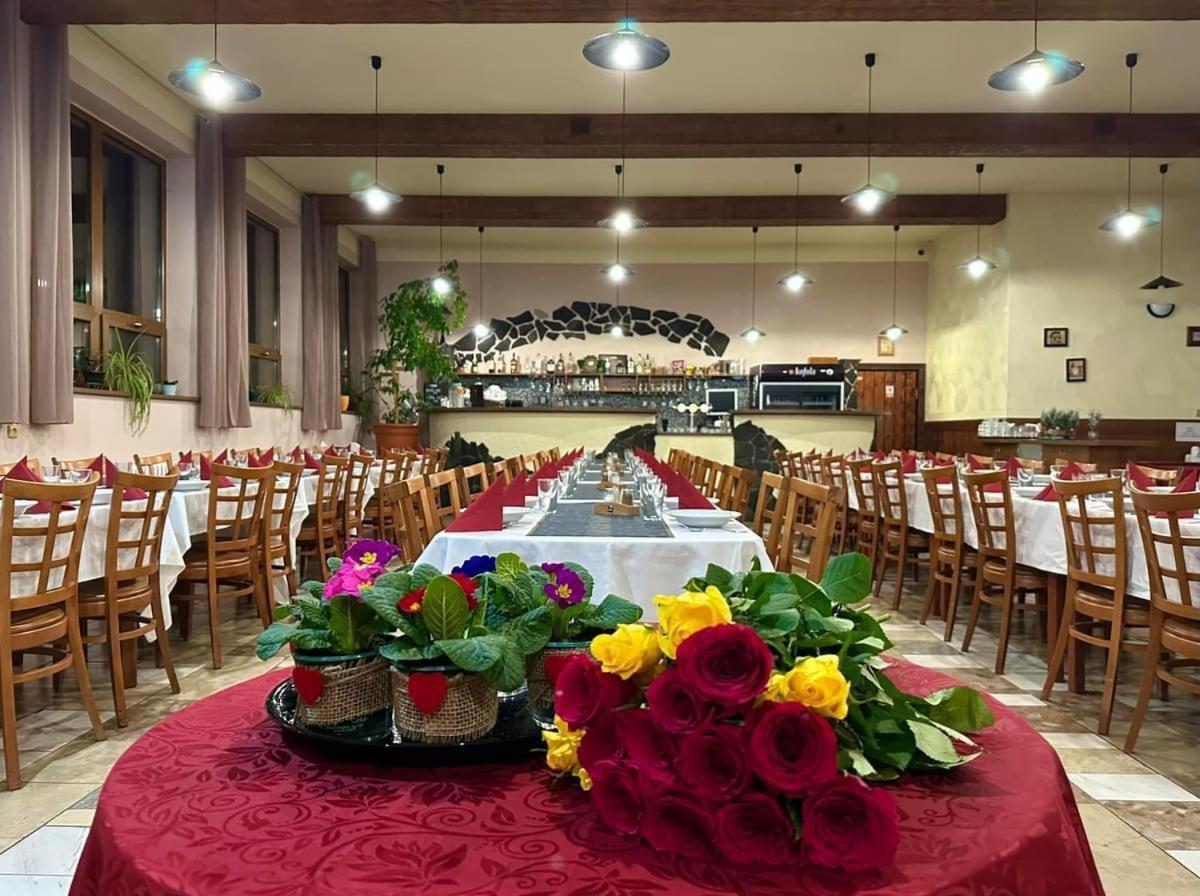 Horsky Hotel Podjavornik Papradno エクステリア 写真
