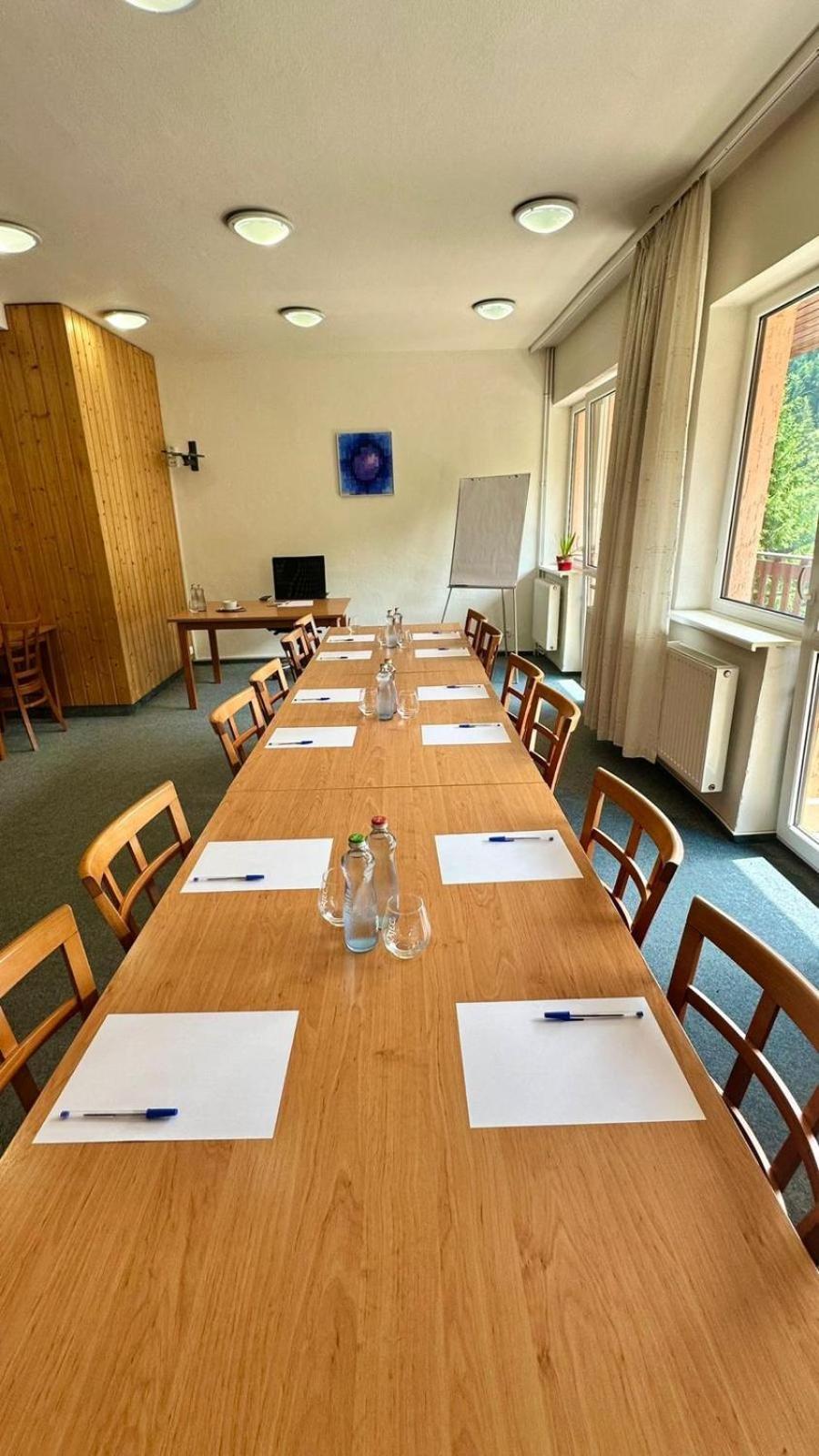 Horsky Hotel Podjavornik Papradno エクステリア 写真
