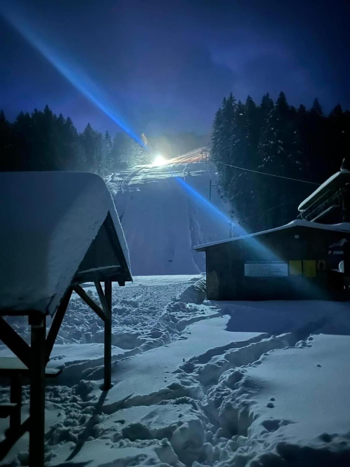 Horsky Hotel Podjavornik Papradno エクステリア 写真